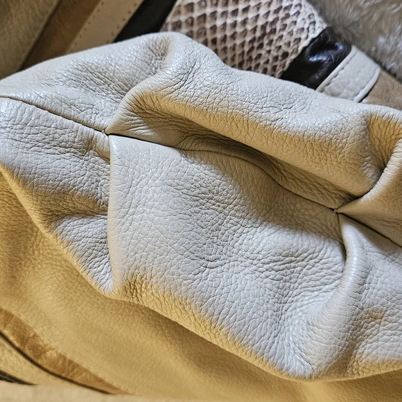 Elegant Multi-Color Leather Hobo Bag - Picture 4 of 9